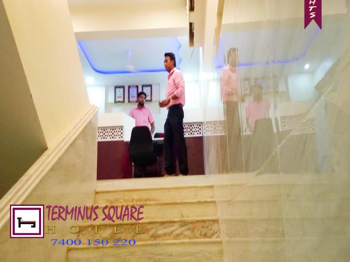 Kurla Terminus Square酒店 外观 照片