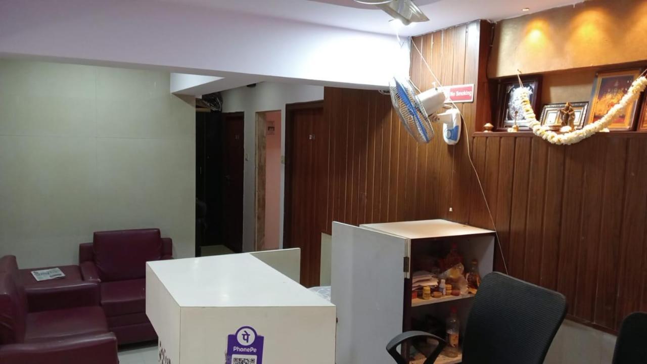 Kurla Terminus Square酒店 外观 照片
