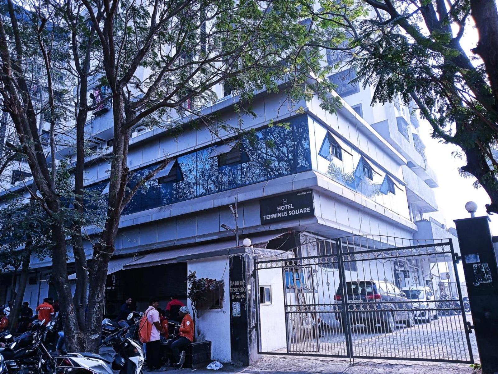 Kurla Terminus Square酒店 外观 照片